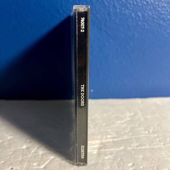 The Doors Self-Titled Album - Vintage CD with Autographed Signed by Ray Manzarek - Picture 5 of 9